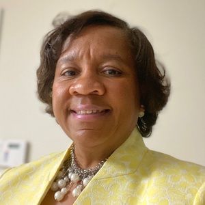 Meet your Posher, Debra